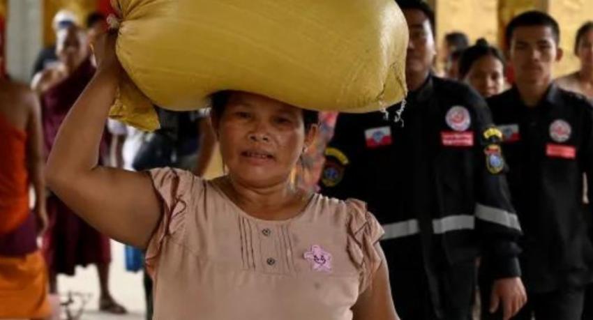 Thousands evacuated in Myanmar & Bangladesh